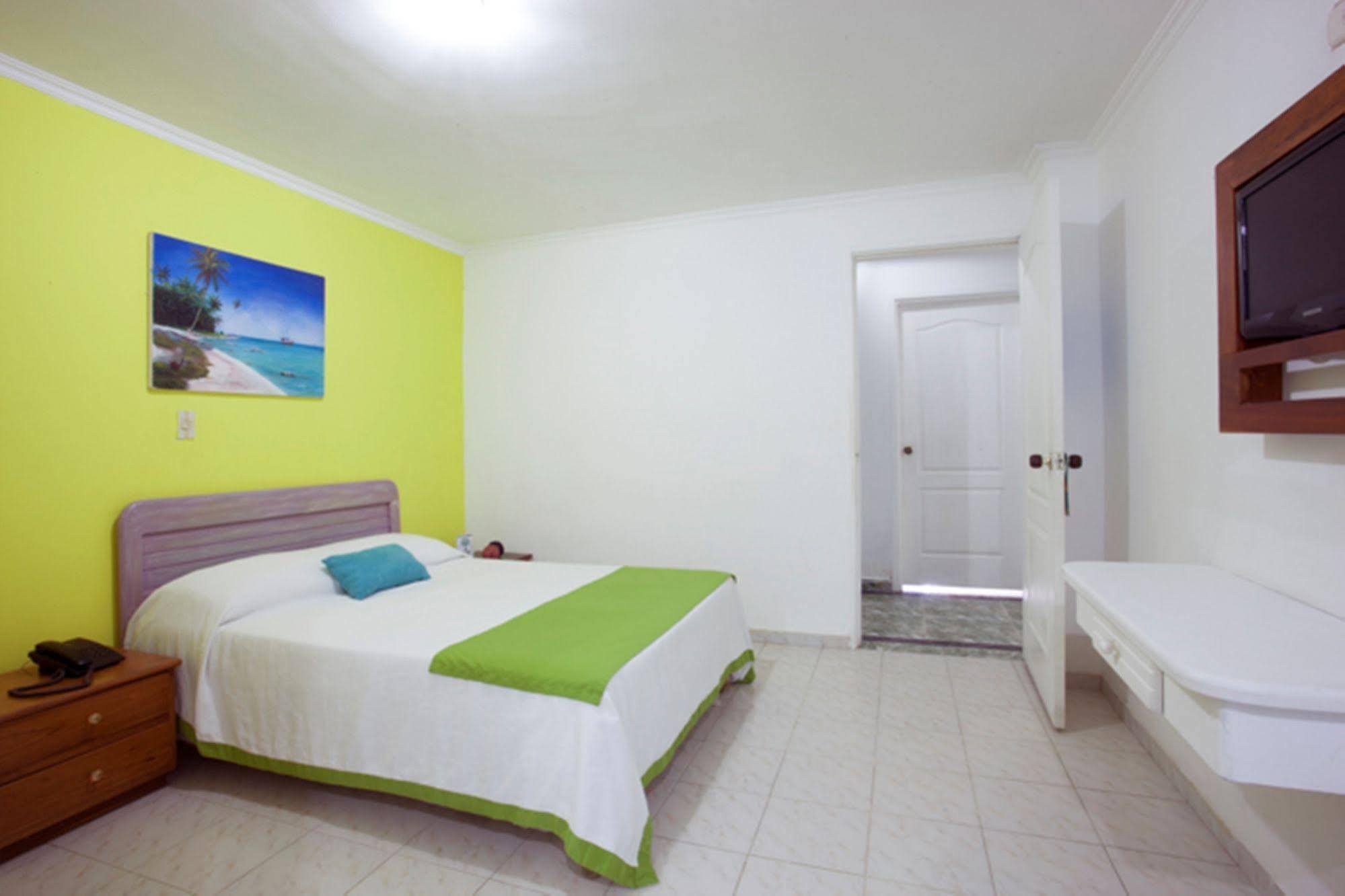 On Vacation Coral Flower San Andrés Extérieur photo